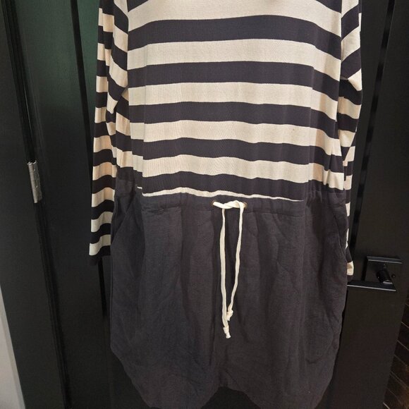 Betsey's Boutique Shop Charcoal Striped Drawstring Dress Sz XL - Picture 3 of 4